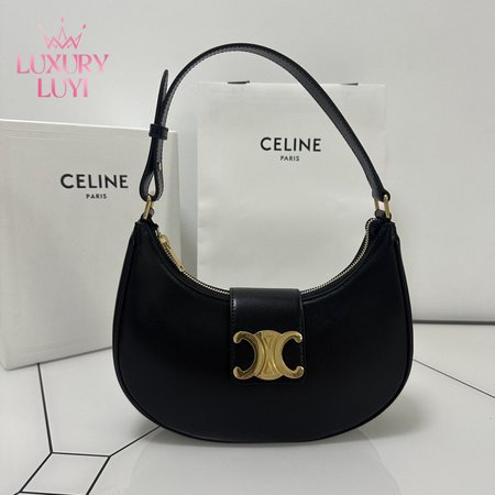 Celine Ava Triomphe Bag In Smooth Calf Leather Black