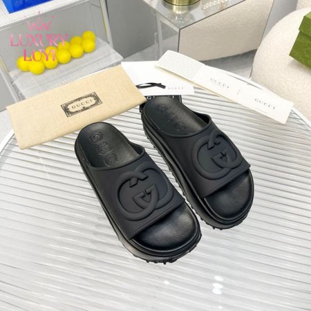 Gucci Men's Interlocking G Slide Sandal