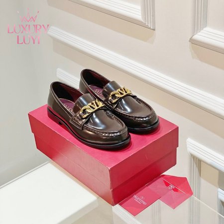 Valentino Garavani Men's VLOGO Chain Loafer