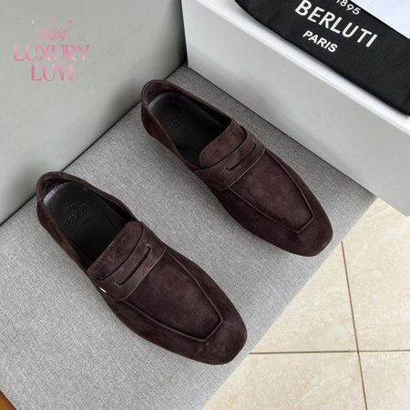 Berluti Lorenzo Drive Camoscio Leather Loafer