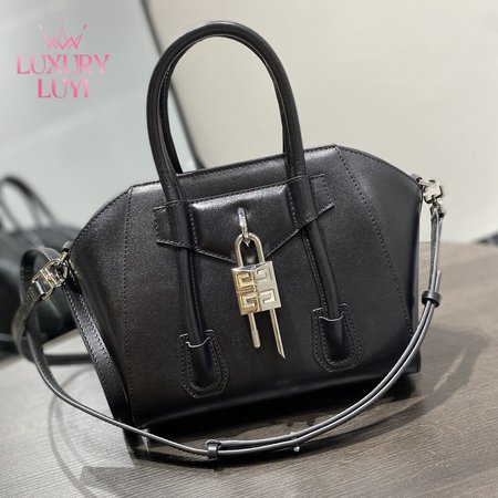 Givenchy Antigona BB50J0B00D-001