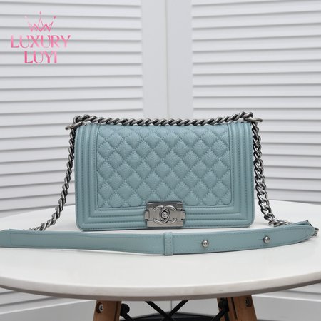 Chanel Boy 67086 Blue