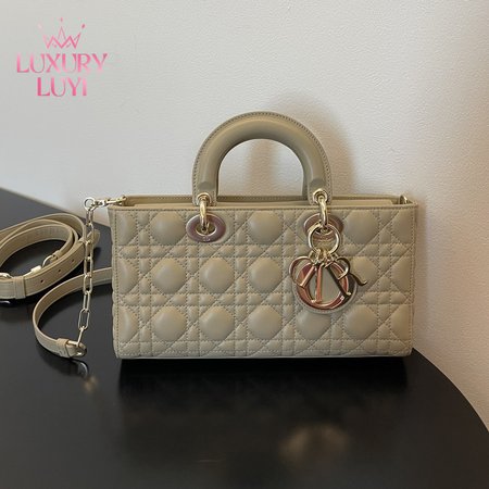 Dior Lady D-Joy M0540