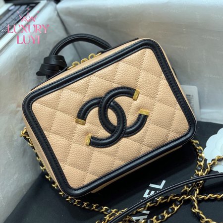 Chanel CC Filigree Vanity Case Quilted Diamond Large Beige/Black