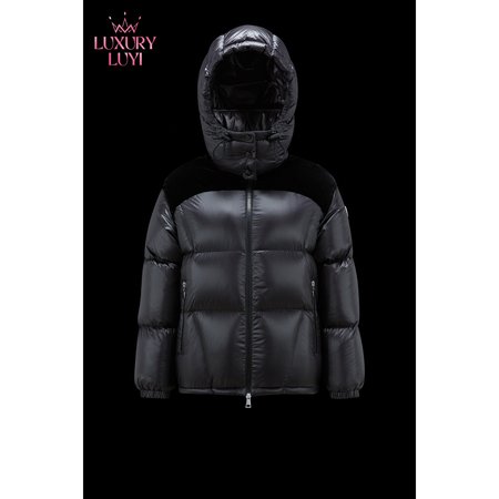 Moncler Meandre Short Down Jacket Black White