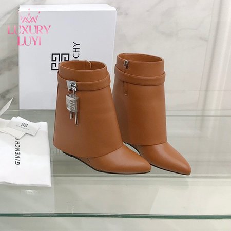 Givenchy Shark Lock Boots In Leather 35-39